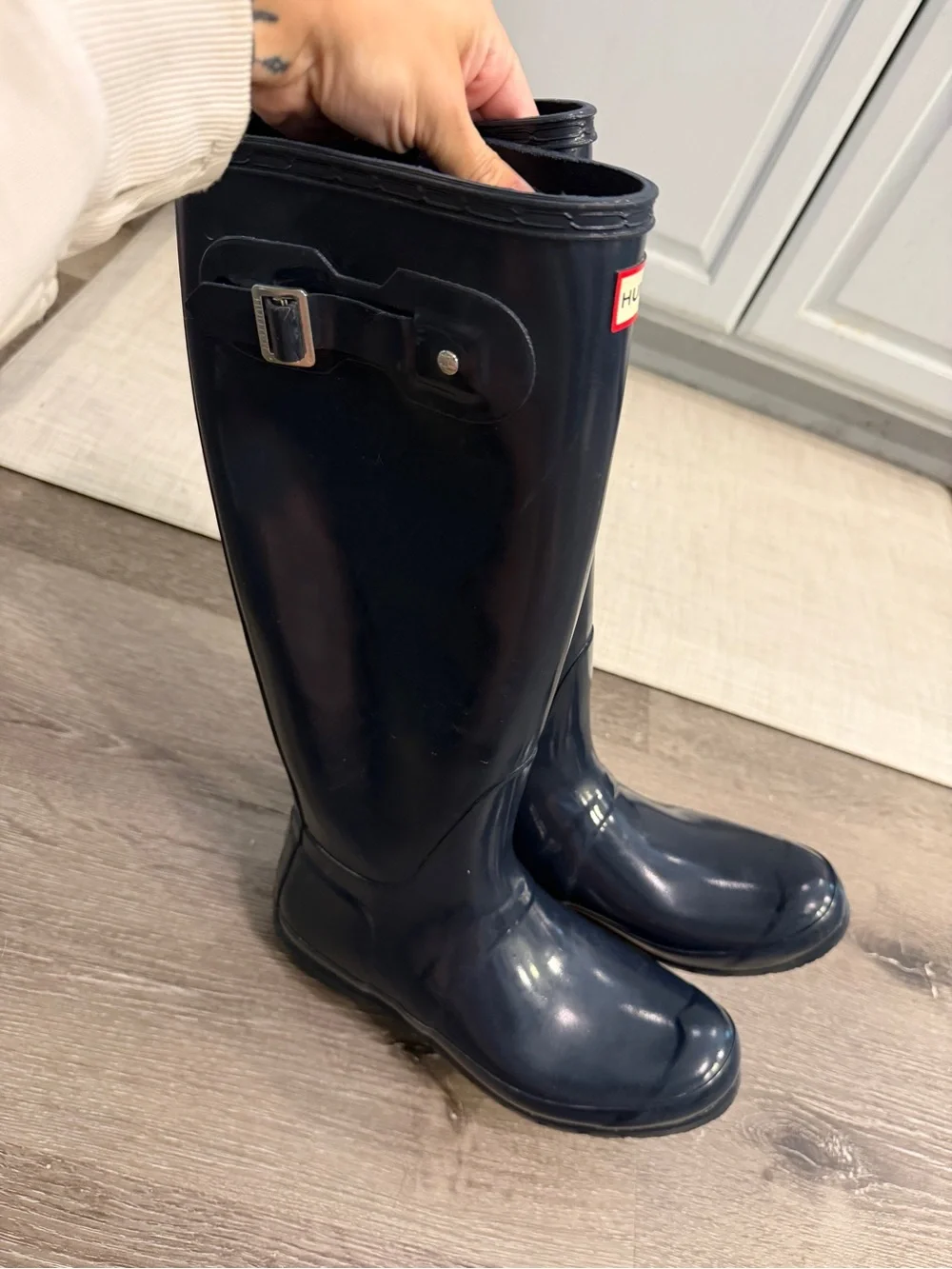 Hunter Women's Original Tall Rain Boots — navy